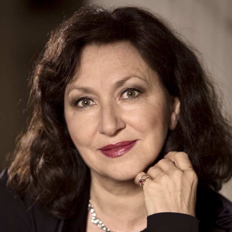 Soprano | Hilbert Artists Management